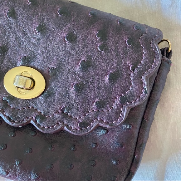 Purple ostrich ASOS mini crossbody bag gold chain - Picture 5 of 8